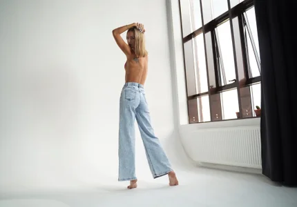 Skinny_Nally Fit muscular body Pic 3