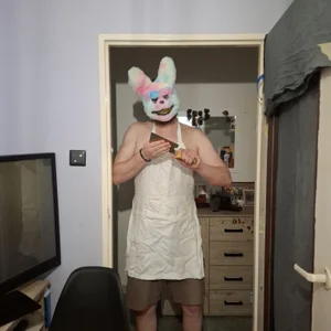 StickyIckyGeckon Me Pic 4