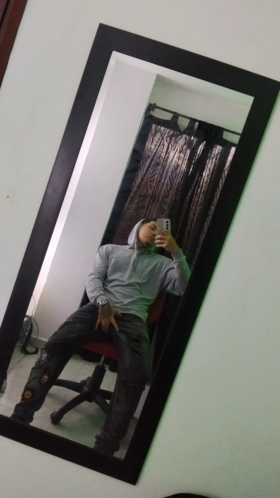 bick_jhonn 님의 트렌드 중인 사진  587개