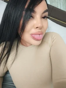 AngelaBabe3 Public Foto 3