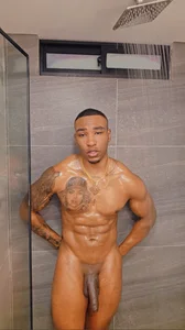 DiegoXXL111: Will you shower with me? ( фото)