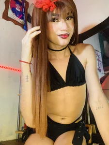 SHARLOTH_trans 🖤🍄🔥 Immagine  2