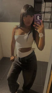 MIAROGGERSS: CHILLIN ( 3 фото)