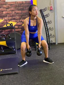 GYM TIME od nahomiidasilva_  4 snímek