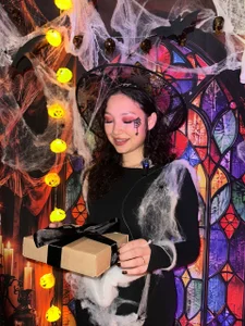 adeline Greetings from the witch) 사진 2