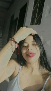 Karolasm Public Pic 5