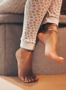 Your cock between my feet fingers 💦🍆 de Ivon_C  5 Imagens