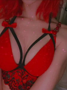 Rosieneko red room Pic