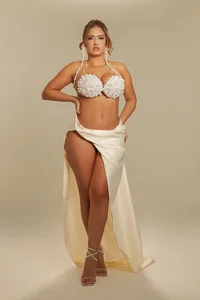 SofiaReyes1 Soft but Dangerous 🖤✨ Immagine 