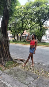 Shanelle__  のLook at the sexy video that I leave them !!!の 4枚の写真