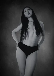 andrea_carocaroのThe two parts of your body that do the dirtiest things are the ones I love the mostの 2枚の写真