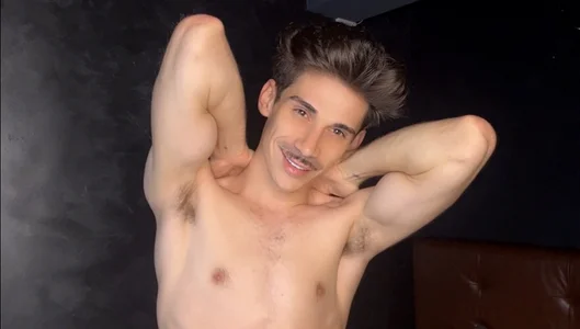 DanielCrush1 Hairy Pic