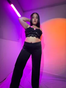 ivonne_diaz1 glam 🩷 Immagine  2