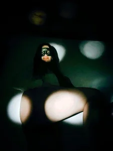 Mysterius_Woman Public Hình 5