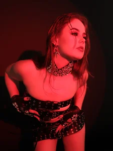 Dana_Phoenix 𝑨𝒓𝒆 𝒘𝒆 𝒉𝒂𝒗𝒊𝒏 𝒇𝒖𝒏 𝒚𝒆𝒕? Bilde 4