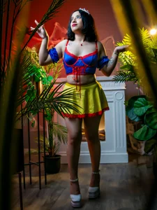 SweetAnya01 Snow White Halloween 2025 Pic