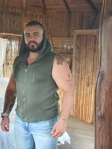 anubislogan Me Foto 2