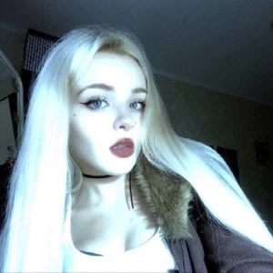 LynellPaveglio Public Pic 2