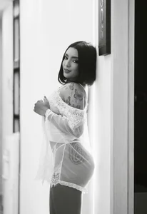 Sara_Rousex Black n white baby!  5 снимка