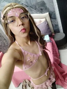 We can enjoy together od Andrew_Taylor09  5 snímek