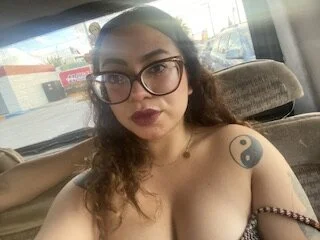 Lucrecia_33 Public Pic 8