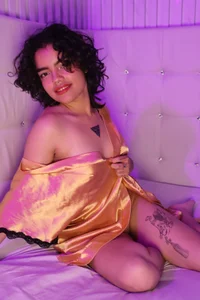 Kittylatina_ Dorado Dorado Bilde 3
