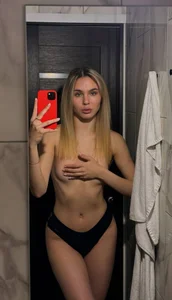 LizaUWUBrooks Sexy Pic 5