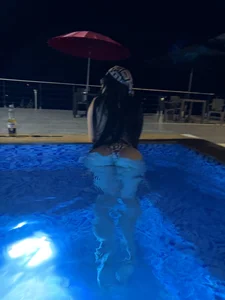 mariana_soon Public Foto 3
