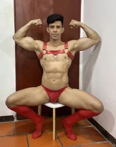 JoseRumbero26 Te gusta el ROJO pasion Immagine  3