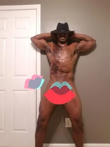 Mr_London33 Chocolate God Pic
