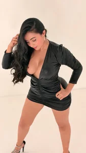 AshleyJhonson Black Dress Obsession 🖤✨ Gambar 5