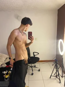 Joan_Gonzalez THE KING OF KINGS Immagine 