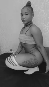 IrisHerrera_の💋 For Mischievous Eyes Onlyの 5枚の写真