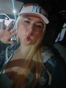 violet-grey Public Pic 5