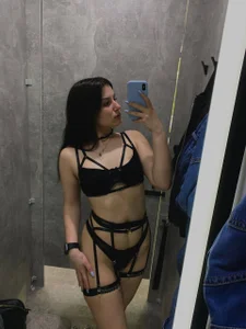 omg__leila Public Foto 5