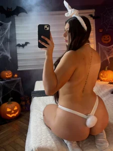 Honey_heartgirlのMy first Halloween here!🎃🦇2026の 3枚の写真