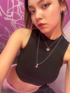 CythiaFelmet purple vibe💜 Billede