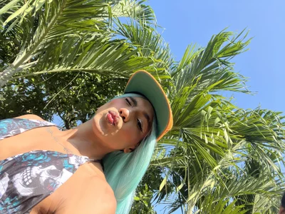 Beautiful grill😏🥰 de Julian_Akerman  6 Imagens