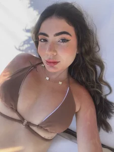 Mia_222 my freckles are everything 🫶🏻 Pic