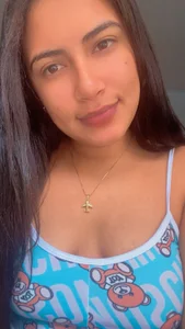 Ashley-03 Public Pic 3