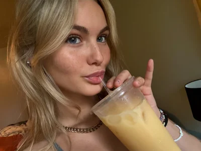 Kyliecameron Some of me 😝 Foto 8