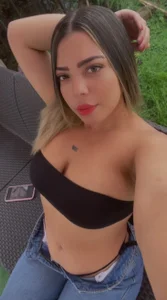 AdaPink_ Public Pic 2