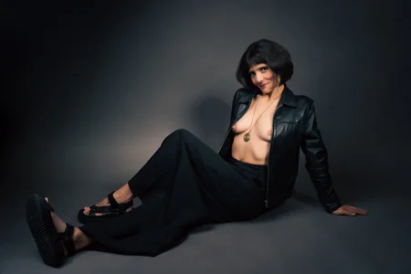 Valery_More__ pretty in black 圖片 5