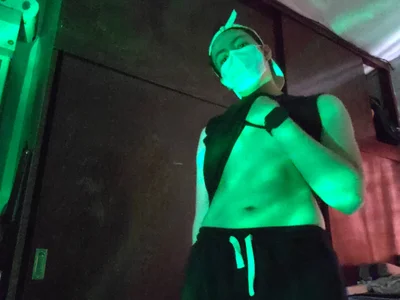 Public de themaskedtwink  4 photos