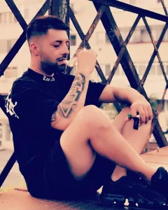TommyDum smiles hot vibes Poză
