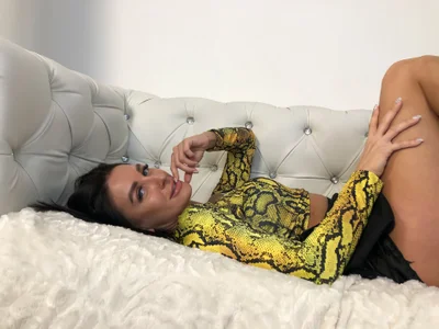 Public de NejaSatin  8 Imagens