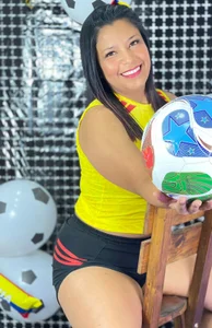 Carolina_Suarez_ 💛💛💙❤️ Pic