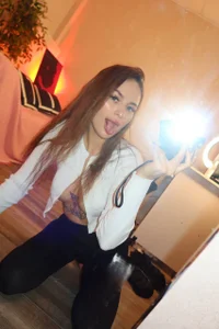 Vita-Crowwn white blouse Pic