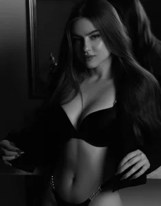 Alisia_here's Black♥ Sex Photo 3