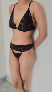 Smoking_girl_'s XXX Nude Photo 3